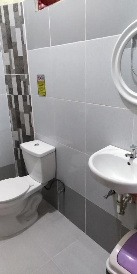 Southside Tourist Inn Лобок Екстериор снимка